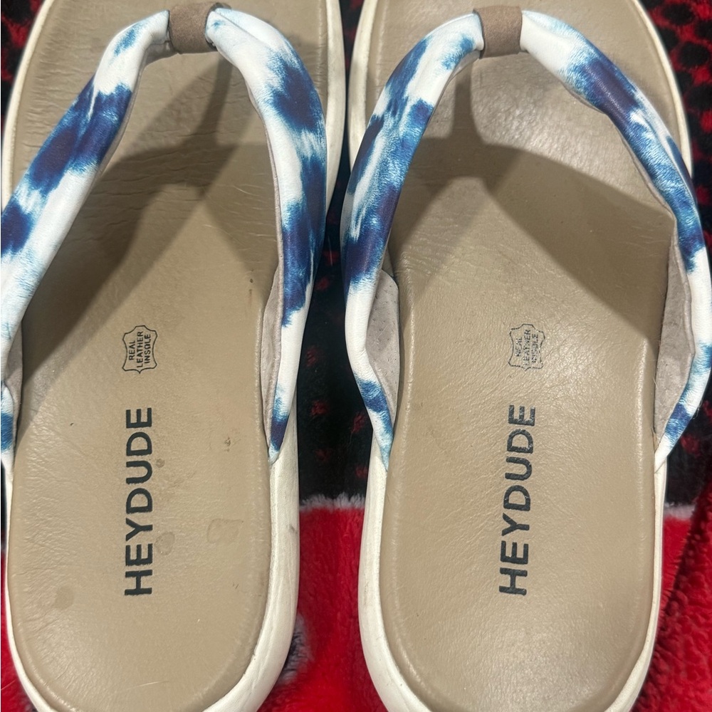 Hey Dude Tie-Dye Strap Flip Sandals in White and Navy